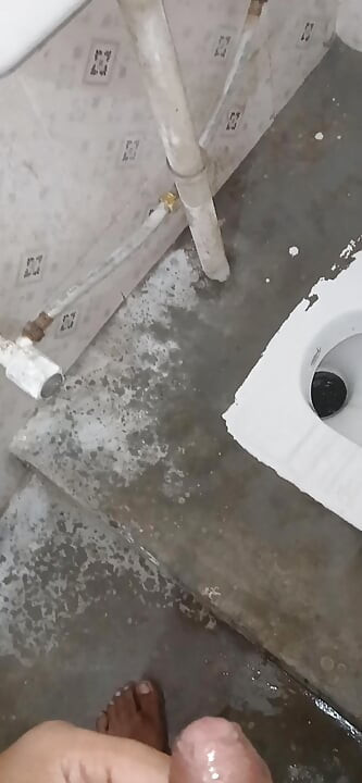 Pee Fountain