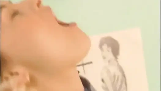 Seksi sarışında büyük olgun yarak