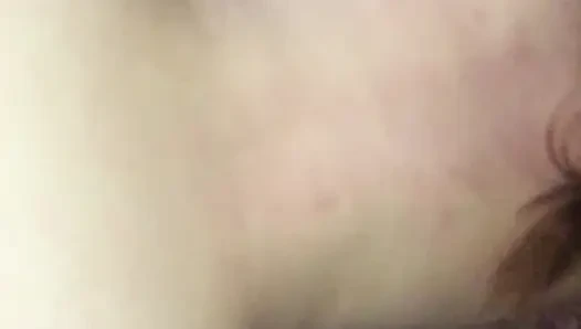 Üvey anneyi domaltarak sikiyor ama boşalmadı ...