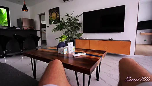 Saudara tiri: ngusap memek becek berujung crot di dalam - secret elle