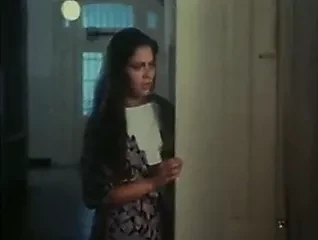 Kort lesbisk scen från gammal film (mjukporr)