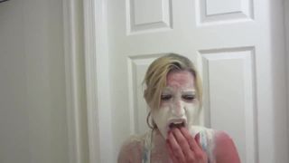 Hot Blonde gets the biggest facial ever - Megacumexplosion