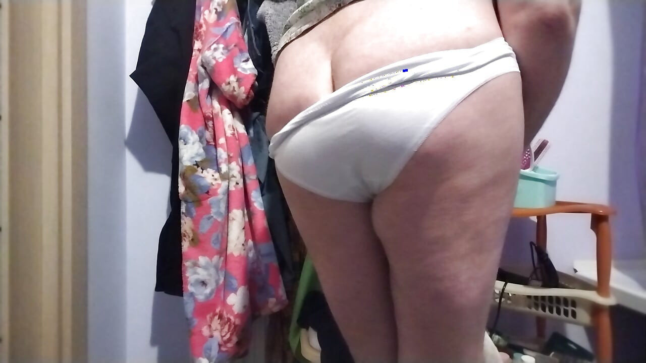 Новые трусики, новая игрушка для вибрации, анальное удовольствие и сперма