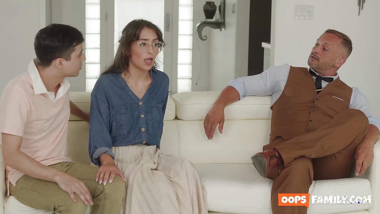 Fique bem preparado para entrar em um mundo de pornô fumegante e duro!