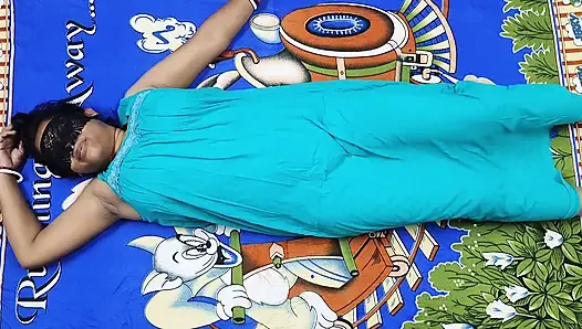 Bhabiku yang manis siap untuk bercinta dan crempie di persetubuhan keras payudara