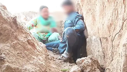 Khule pahadon mein gand Mari bade pahad sex