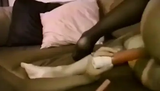 Sesi lesbian klasik yang lagi sange sama dua cewek super hot