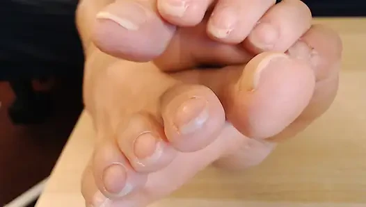 Natural No Gloss Toenails