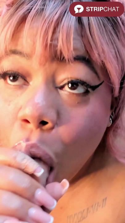 Sexy Ebony Queen Big Boobs Dildo Sucking Webcam Session – rachell_queen_