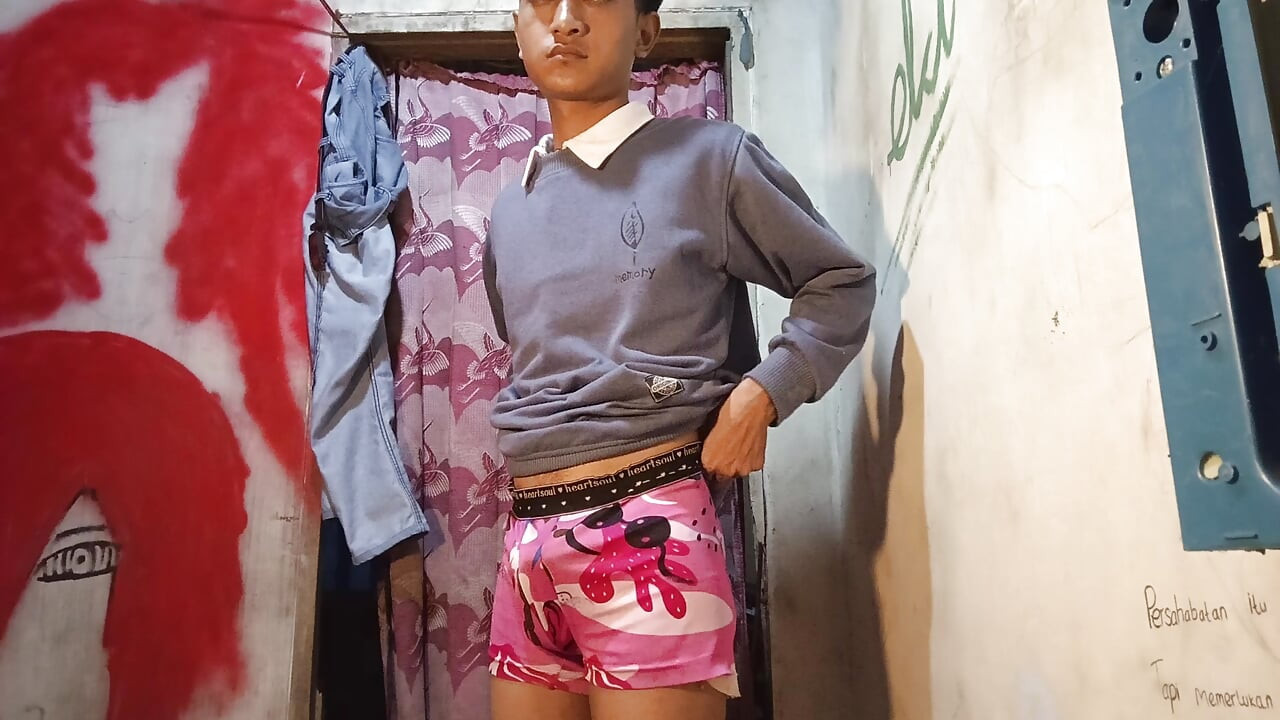 I want to connect with you #Asian #soloboy #Indonesian