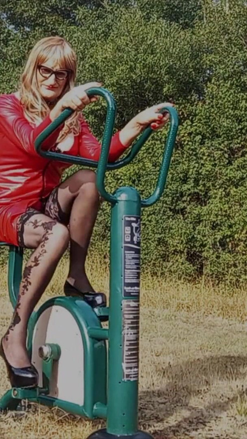 Tranny Ass Fucking Gym Equipment in the Park | Clip 1