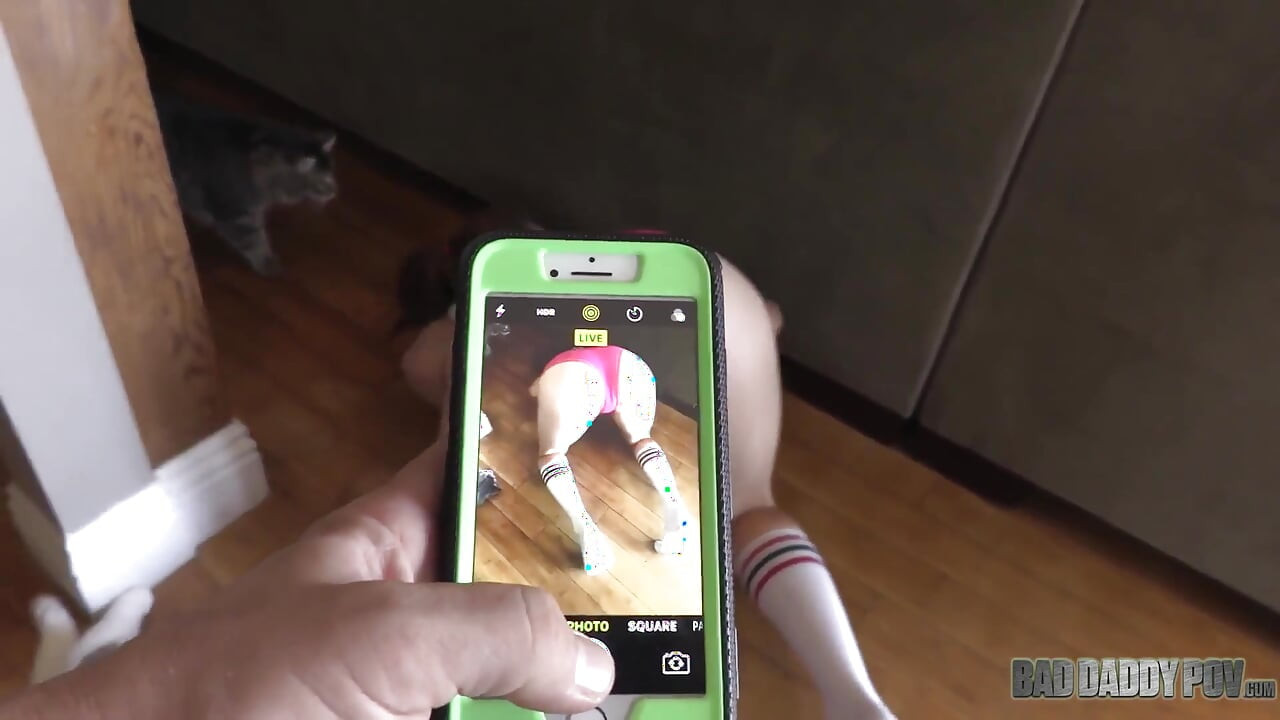 Bad POV - Stepdaughter's Shocking Discovery, He Caught Him Masturbating to Her Photosmily!