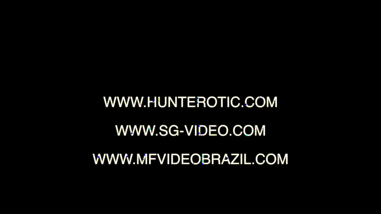 4k! Kissing erotic domination - the inked giantess pushed kissing petite ginger with freckles - Vicky wild & Lia Louise