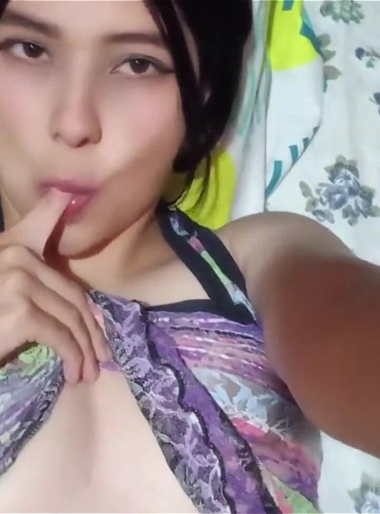 Sweet Pussy of Young Asian Woman (real Homemade)