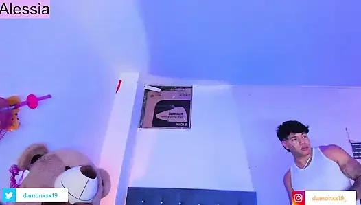 YARAK EMIYOR VE TERS KOVBOY KıZ