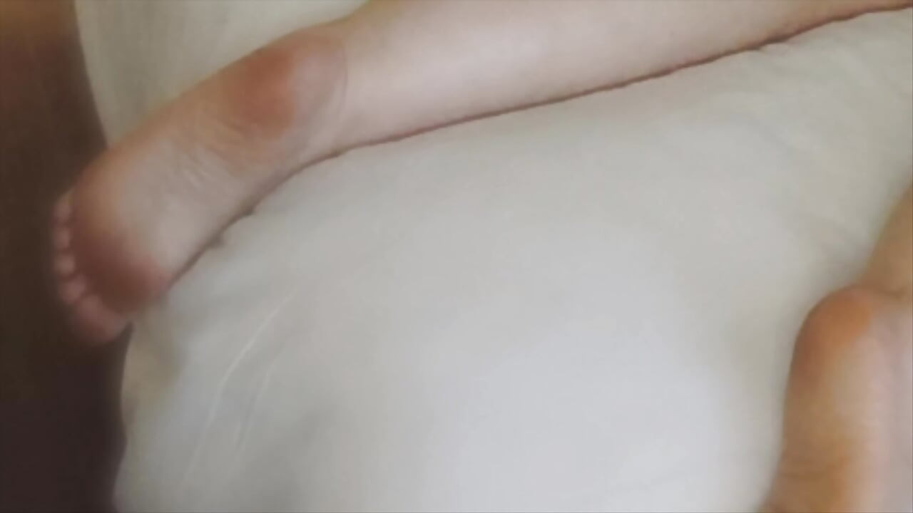 Hot Blonde Milf feet play