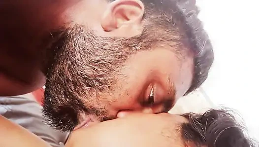 Büyük amcık sikişiyor