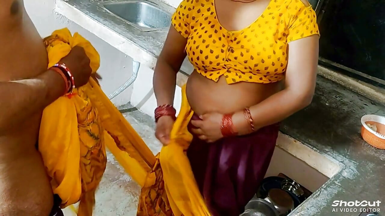 Desi Bhabhi Fuking Neighbour Boy's