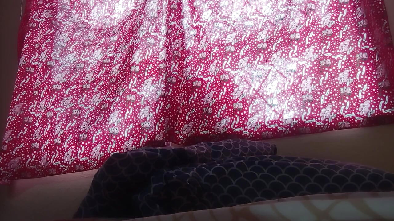 Oh my God, I'm cumming! My hot wet pussy dripping with cream. Close up.