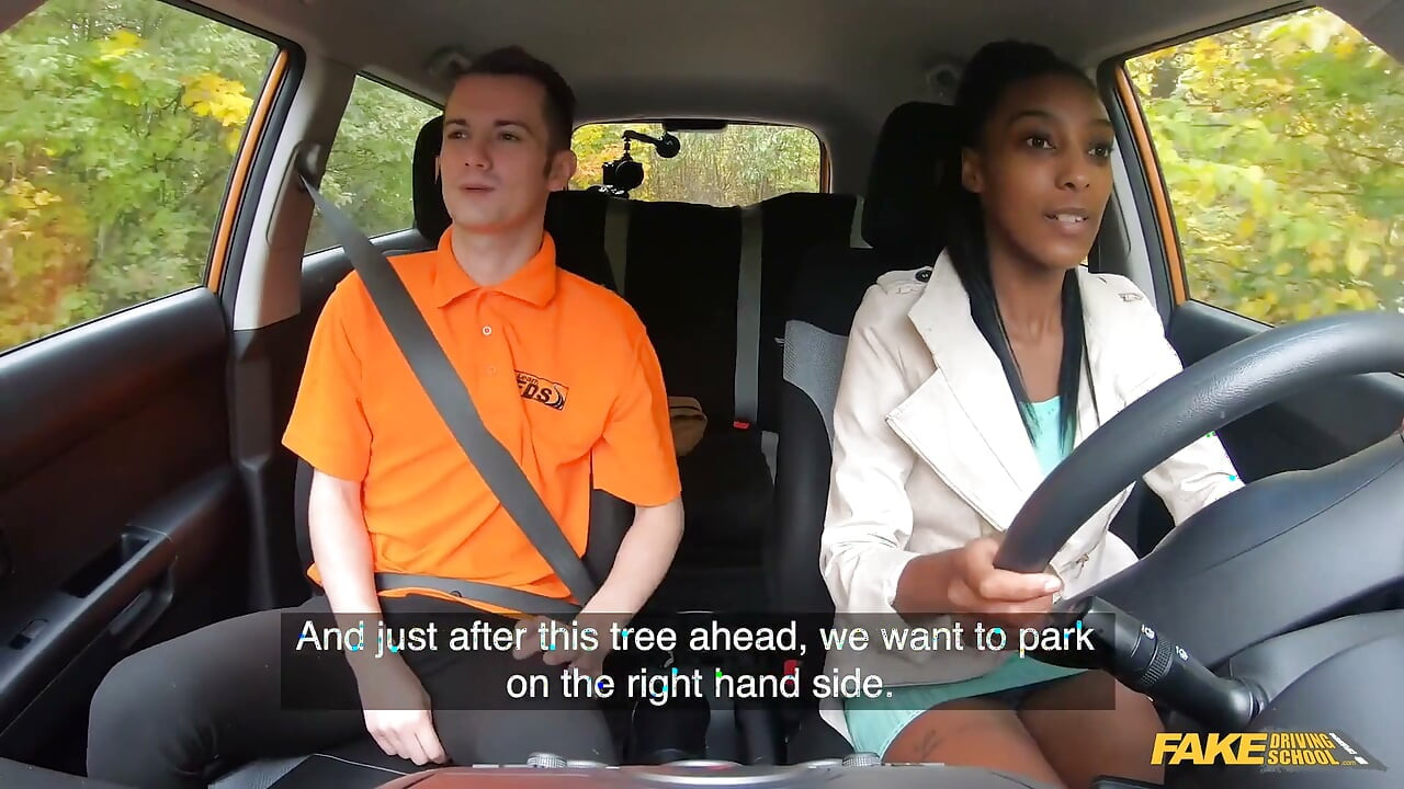 Fake fahrschule - wenn Asia rae eine lektion macht, begnügt sie sich mit einem weißen schwanz