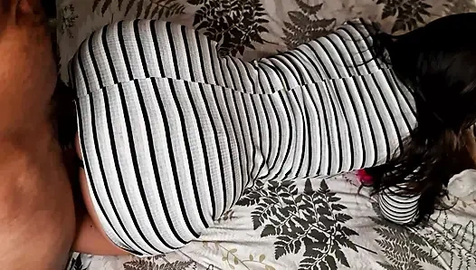 Birkaç xxx porno hayranı ilk kez prezervatifsiz seks yaparken kendilerini kaydediyor