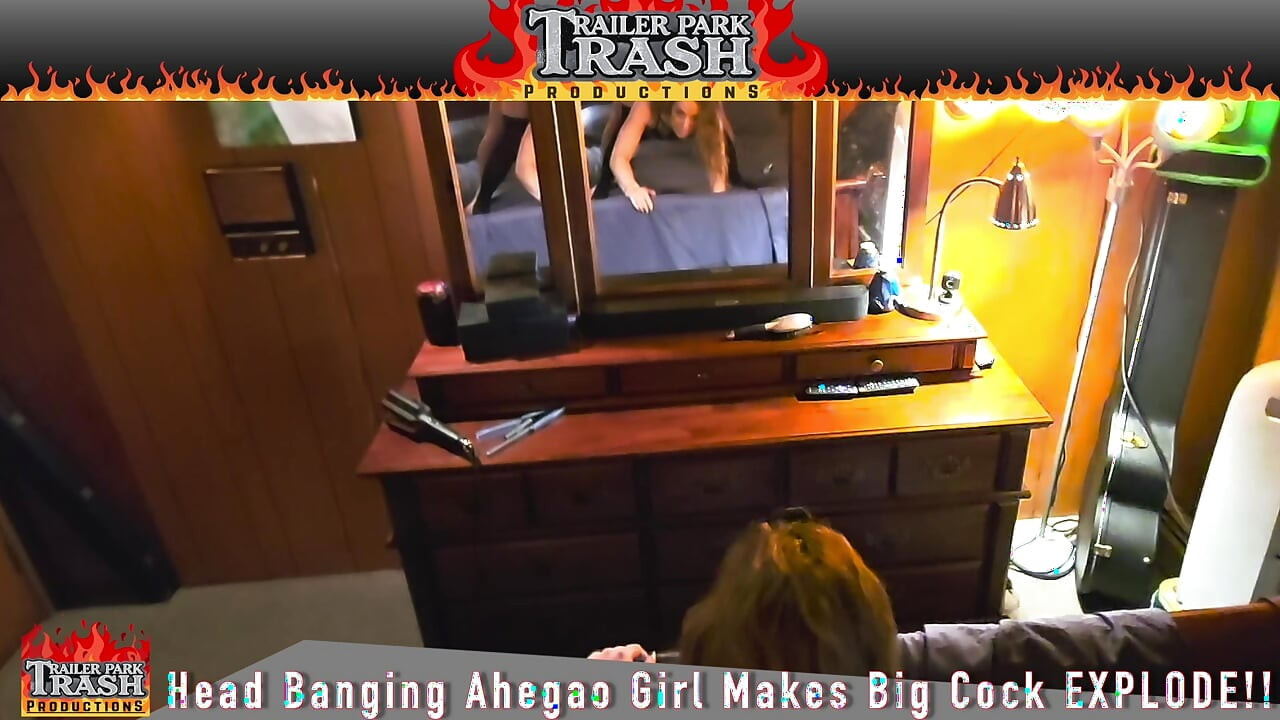 Head Banging Ahegao Girl Twerks on Huge Cock Until It Explodes!