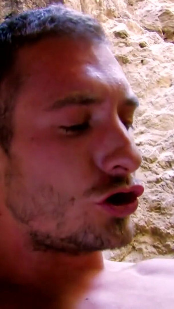 Stunning moment from "Homem desconhecido fodeu-me o cu todo na floresta"