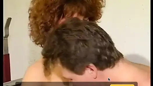 Tante manis lagi asik ngentot kontol pria ini di gym