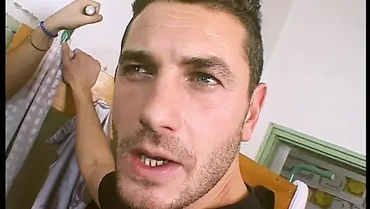 Murid rambut pirang dientot habis-habisan sama gurunya sendiri