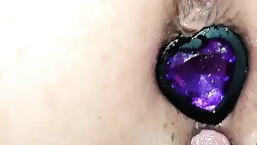 Tetanggaku ngentot aku pakai butt plug dan berujung ngentot pantatku