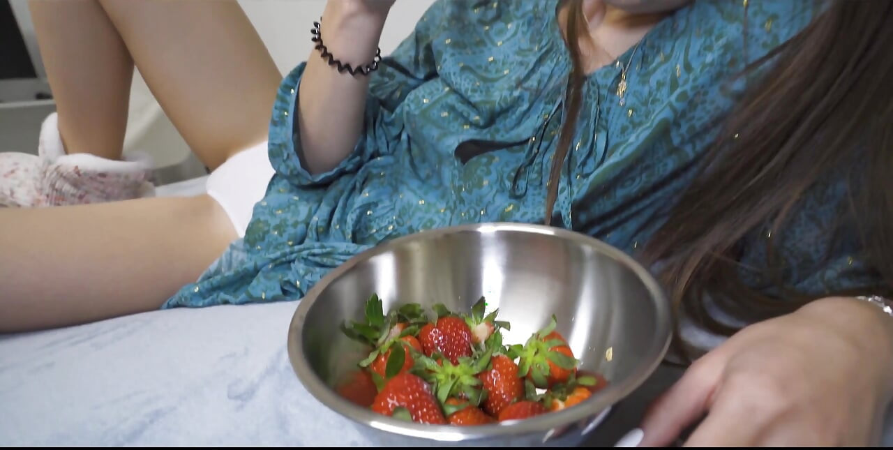 Cưỡi vì hạt - âm hộ tuổi teen kẹp của tôi luôn vắt sữa anh ta trong vài phút - công chúa alice