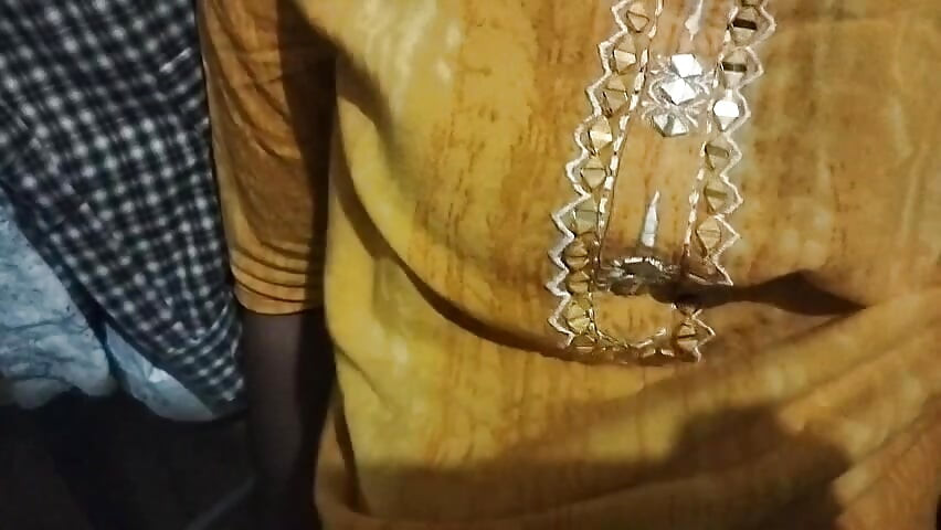 Akeli bhen ko chod diya