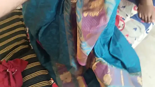 Adik tiri yang imut ngentot di depan istri cantik