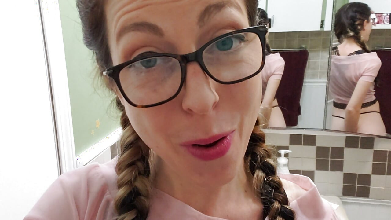 Ass Jiggling Video
