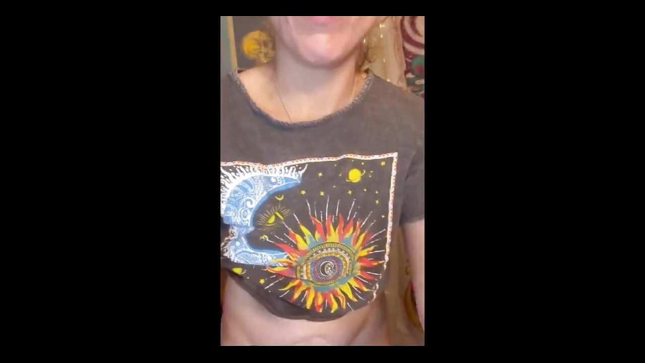 Ukrala je boksere svog dečka i ponovo došla!