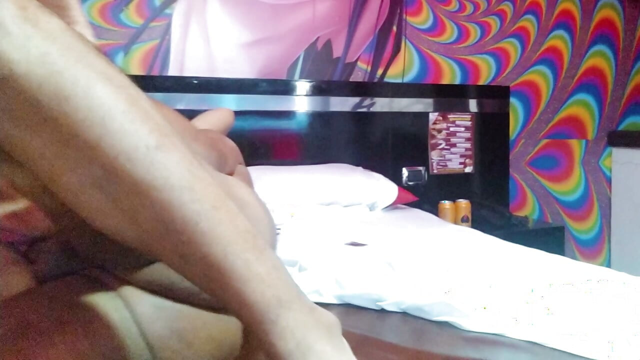 olizování prdele mého muže a posílání videí mému cuckoldovi