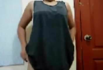 Cute Pinay stripping.