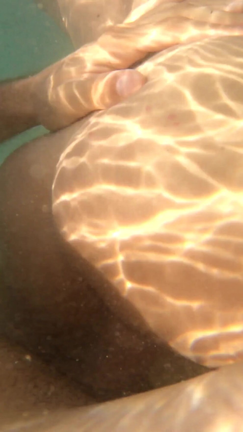 Underwater Sex With Big White Bubble Butt Italian | Clip 1