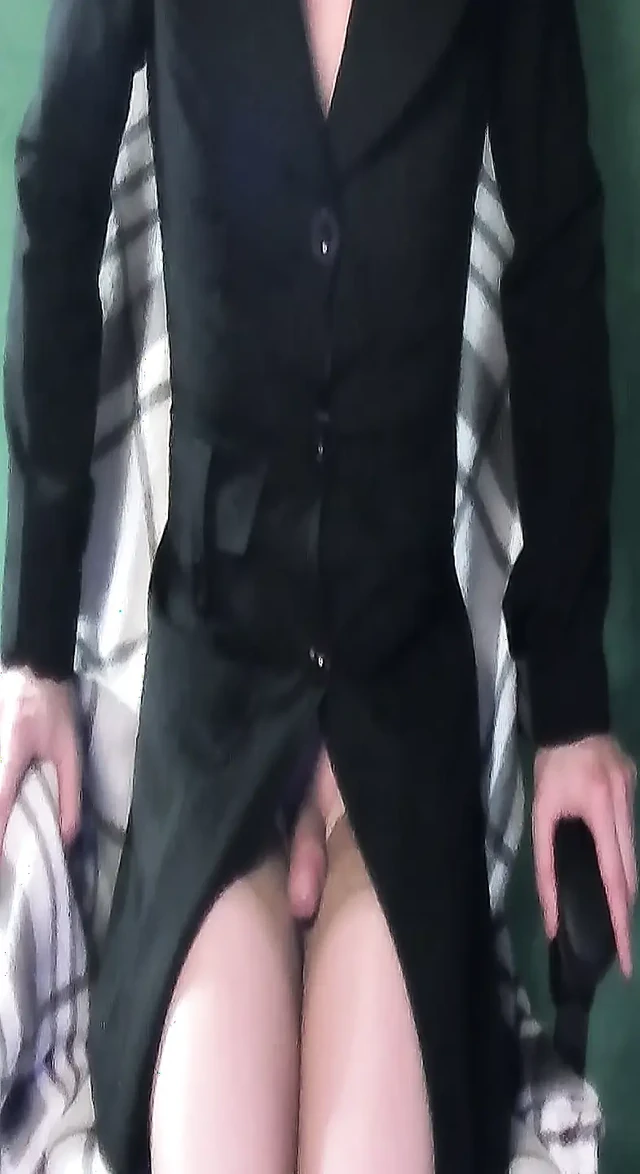 I dildo myself in my trendy trench coat to be humiliated