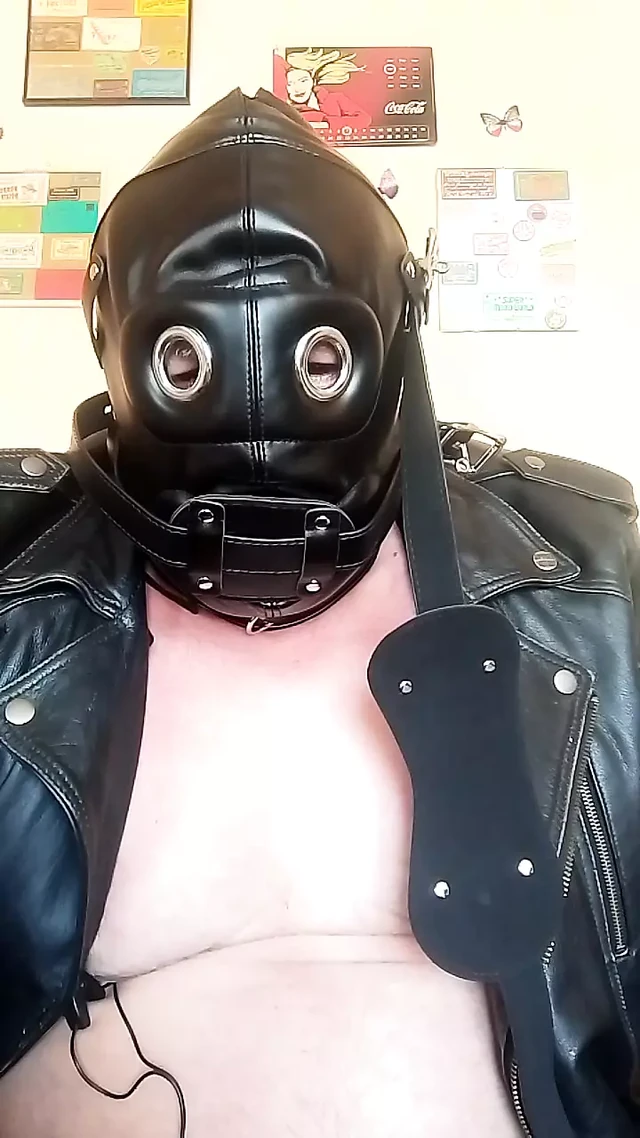 Estim on the chest with insulating varnish