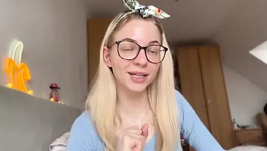 How to Tell Her About Your Micro Size!