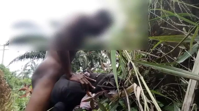 Organise tits pussy make me cumshot  when I'm alone in the forest