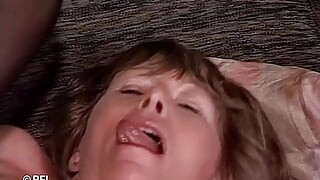 Horny dude enjoy to fuck grannies