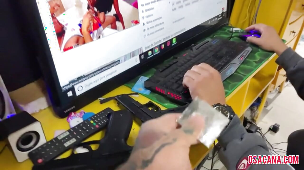 Novinha suka berkongkek panas