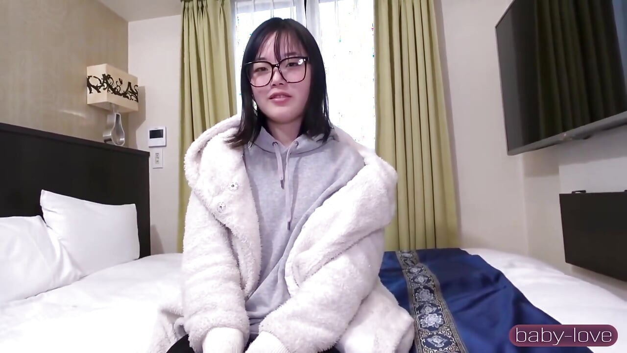 Studious Girl Overwhelmed by Older Man, Trembling Reactions Lead Into Intense Creampie Encounter