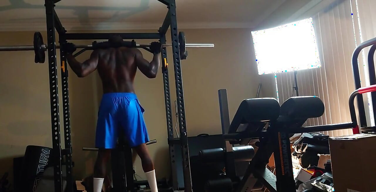 Hallelujah Johnson - Barbell Squats