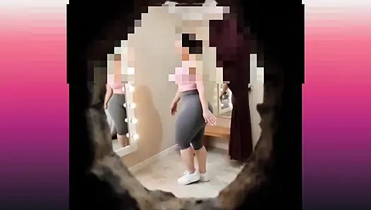 Kamu suka sama apa yang kamu liat, sayang?