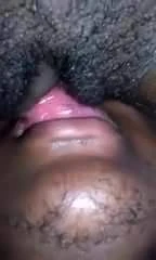 Lechage profonde gahri chat