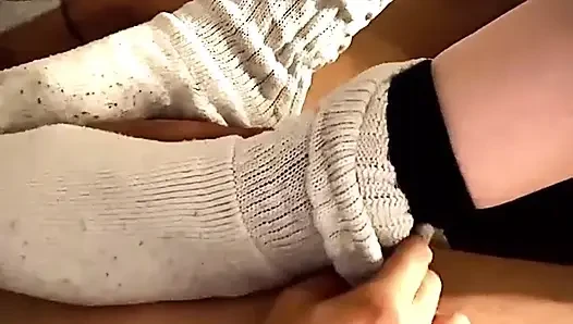 Dari kaus kaki slouch putih hingga kaus kaki kru Artengo hitam