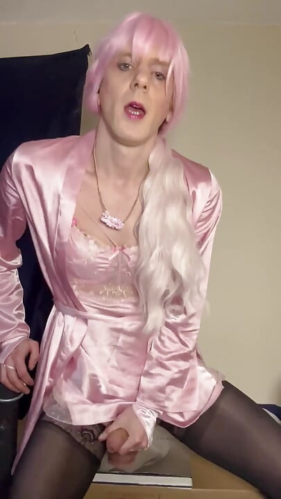 Jess Silk cưỡi cu giả